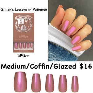 Red Aspen Gillian's Lessons in Patience Press-On Nails - Pink